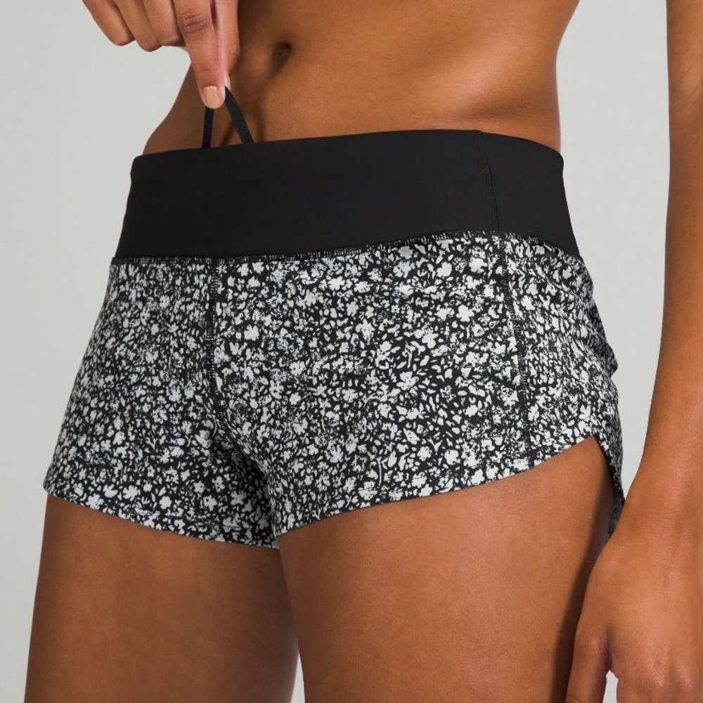 Lululemon Speed Up Short Black & White Print